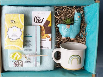 Set yourself apart from the competition at your next event. Here are some unique, branded trade show promo items.